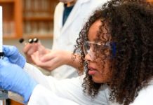 Le Massachusetts lance un programme pilote pour réinscrire des milliers d’étudiants à l’université