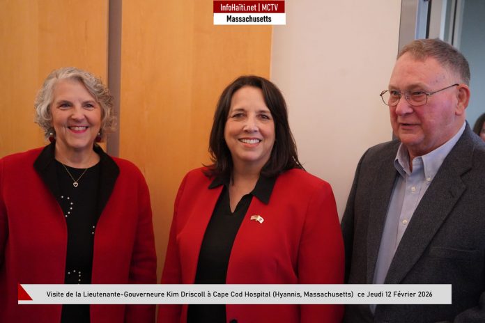 VISITE-DE-KIM-DRISCOLL-A-CAPE-COD-HOSPITAL