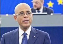 Michel Martelly revient dans la course présidentielle malgré les sanction internationales