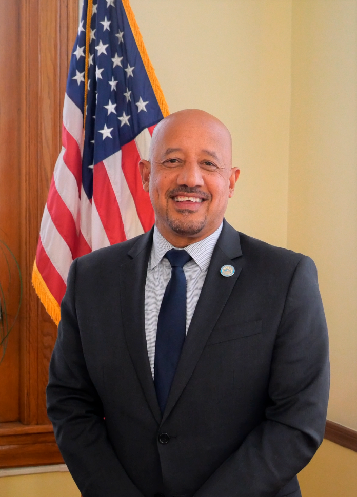 Lawrence-Mayor-Brian-DePeña-_1